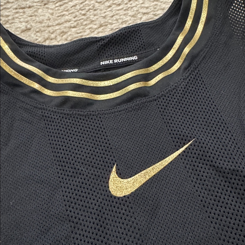 Nike Black Mesh Tank glitter gold - Picture 2 of 4